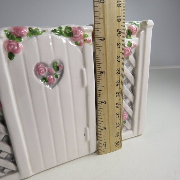 Roses on a Lattice Garden Wall & Gate Ceramic Planter All 4 Sides Embossed 1lb+ - Picture 11 of 12